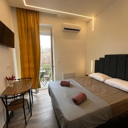F-residence Center Lägenhetshotell 4*