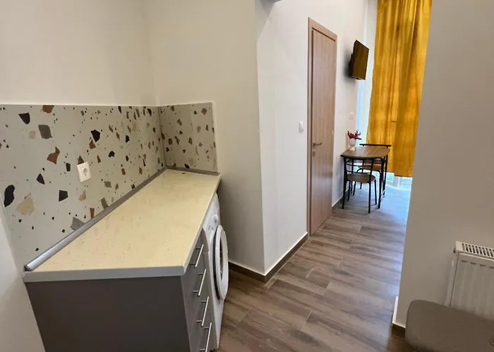 Aparthotel F-residence Center
